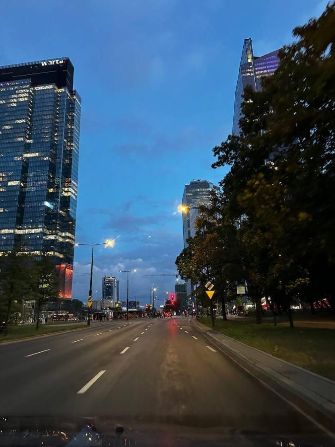 Apartament Centrum, Miejsce Parkingowe W Cenie ワルシャワ エクステリア 写真